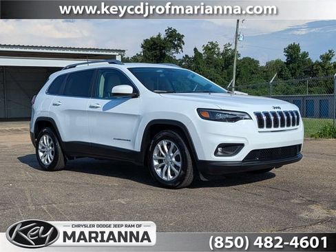 Used 2019 Jeep Cherokee Latitude w/ Popular Appearance Group FWD image 1