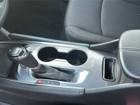 Used 2018 Chevrolet Malibu LT image 20