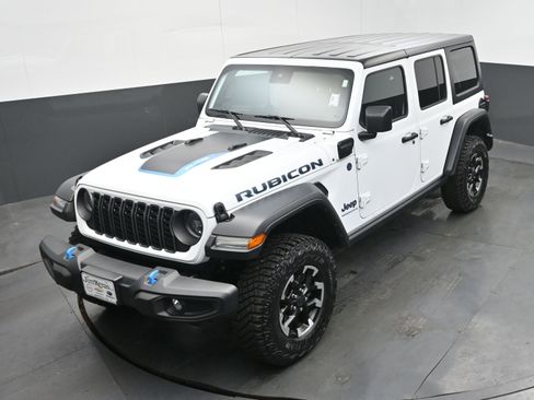 Used 2024 Jeep Wrangler Unlimited Rubicon 4xe image 35