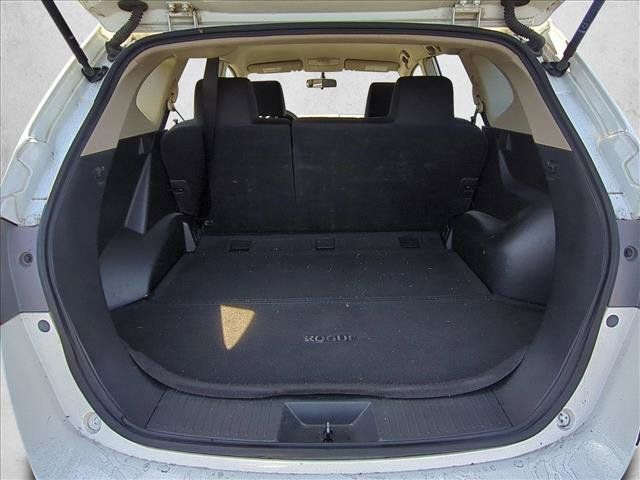 Used 2013 Nissan Rogue S AWD/4WD image 6