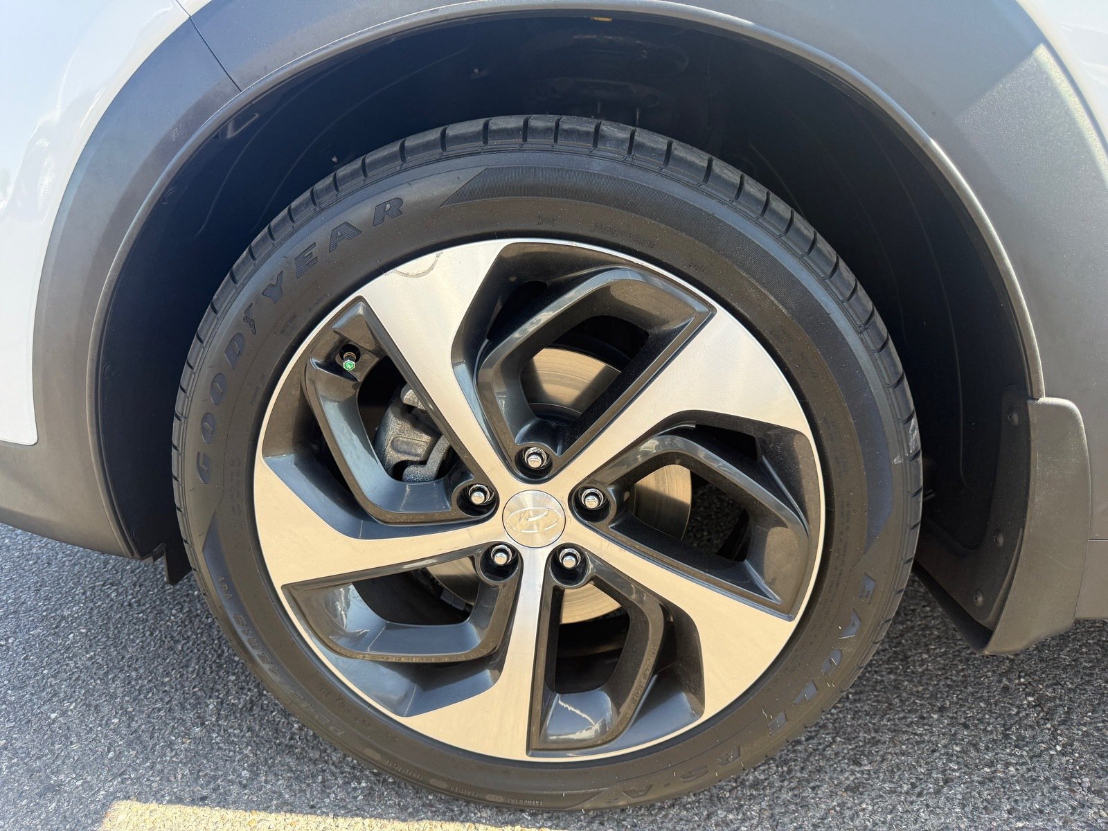 Used 2016 Hyundai Tucson Limited w/ Option Group 03 FWD image 9