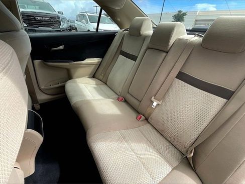 Used 2013 Toyota Camry LE image 26