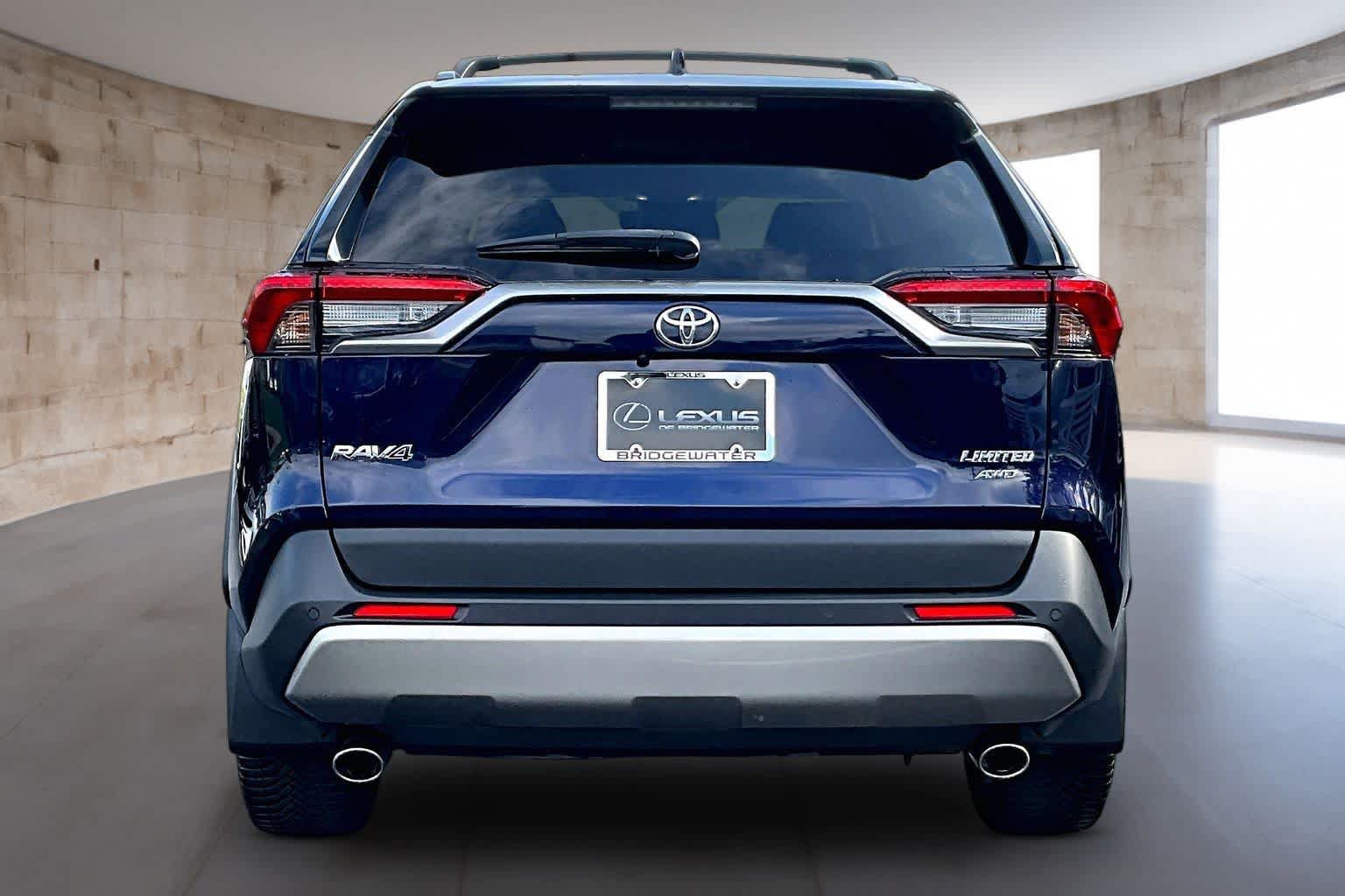 Used 2023 Toyota RAV4 Limited AWD/4WD image 6
