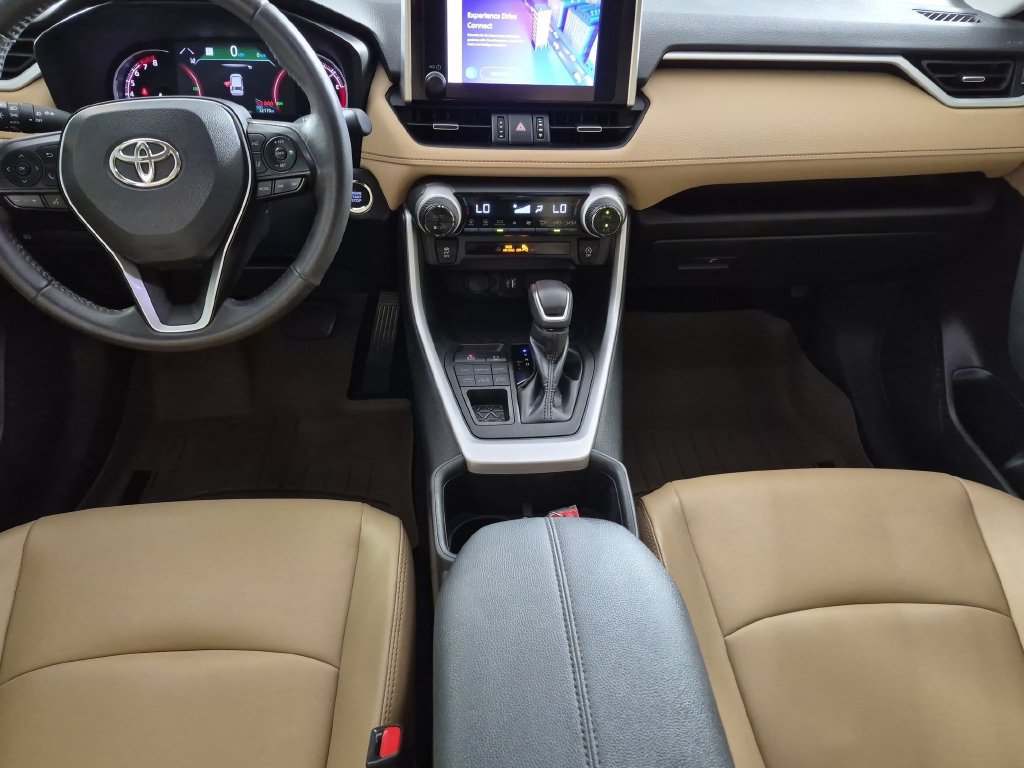 Used 2023 Toyota RAV4 XLE Premium AWD/4WD image 24