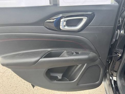 Certified 2025 Jeep Compass Trailhawk AWD/4WD image 18