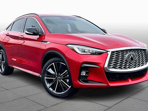 Used 2023 INFINITI QX55 Essential image 3