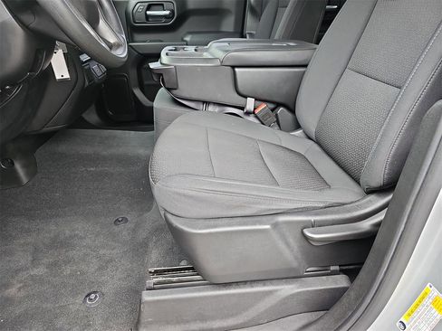 Used 2020 Chevrolet Silverado 1500 Custom w/ Custom Value Package image 18