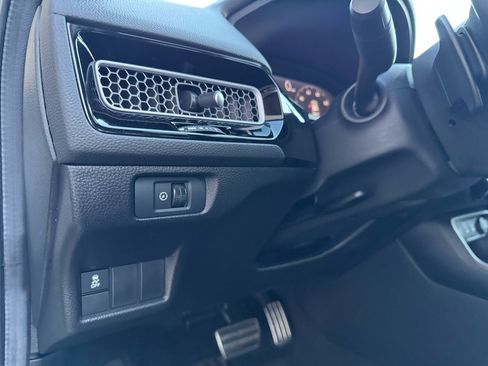 Used 2025 Honda Civic Sport image 16