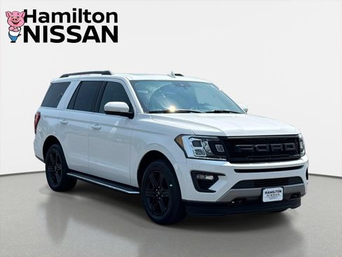 Used 2020 Ford Expedition XLT w/ Equipment Group 202A AWD/4WD image 1