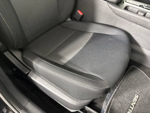 Used 2024 Nissan Sentra SV FWD image 27