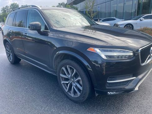 Used 2019 Volvo XC90 T5 Momentum w/ Protection Package Premier FWD image 1