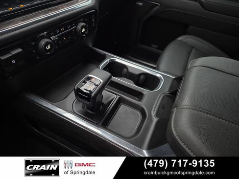 Used 2025 Chevrolet Silverado 1500 LTZ AWD/4WD image 19