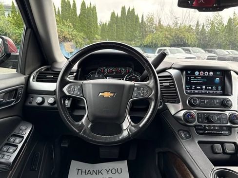 Used 2016 Chevrolet Suburban LT w/ Luxury Package AWD/4WD image 20
