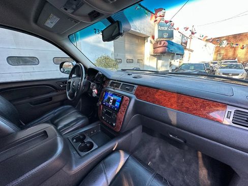 Used 2011 GMC Yukon XL SLT image 38