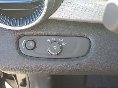 New 2026 Chevrolet Trax LT w/ LT Convenience Package image 22