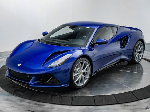 New 2025 Lotus Emira image 4