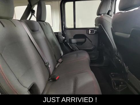 Used 2026 Jeep Wrangler Unlimited Rubicon AWD/4WD image 16