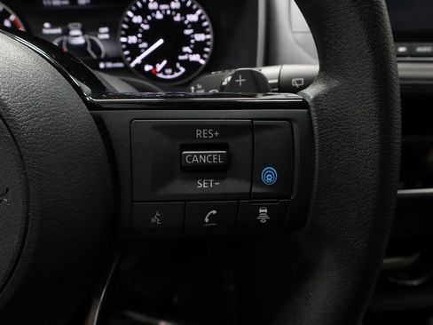 Certified 2023 Nissan Rogue SV image 30