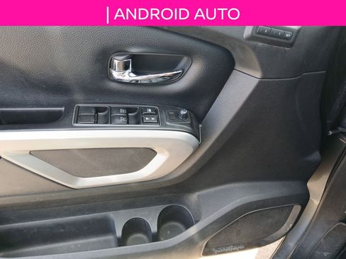 Used 2017 Nissan Titan PRO-4X w/ Pro-4x Convenience Package image 11