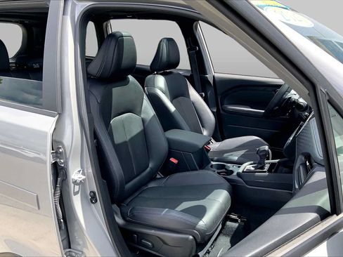 Certified 2025 Subaru Forester Limited AWD/4WD image 8