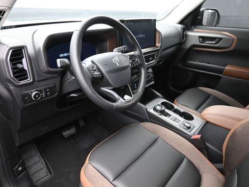 New 2025 Ford Bronco Sport Outer Banks image 18