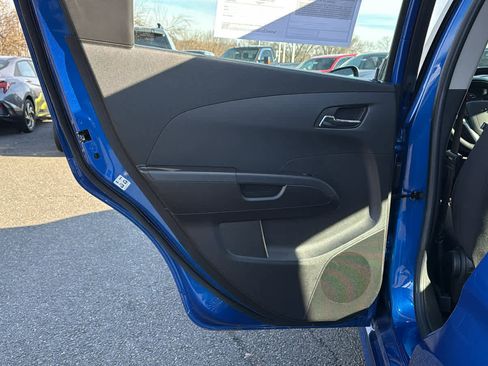 Used 2020 Chevrolet Sonic LT w/ Convenience Package image 22