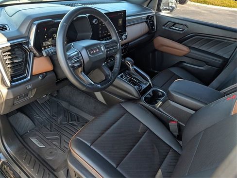 Used 2023 GMC Canyon AT4 w/ AT4 Premium Package image 9