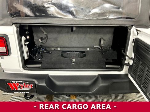Used 2023 Jeep Wrangler Sport AWD/4WD image 35