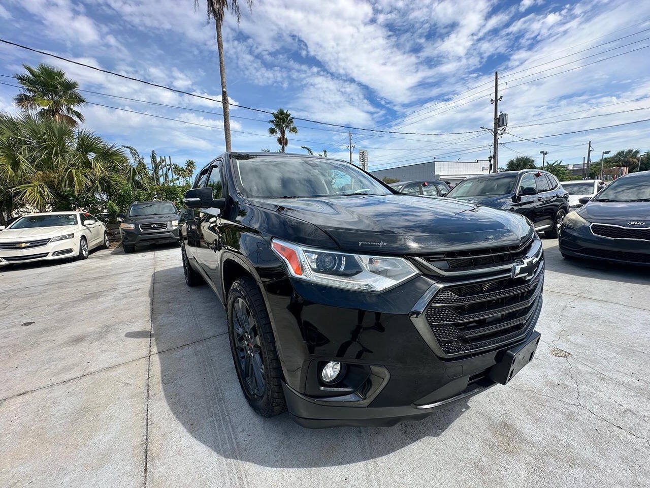 Used 2021 Chevrolet Traverse RS w/ LPO, Floor Liner Package FWD image 4