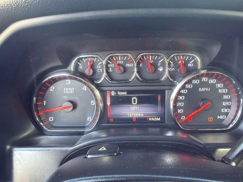 Used 2015 GMC Sierra 1500 SLE w/ SLE Value Package AWD/4WD image 16
