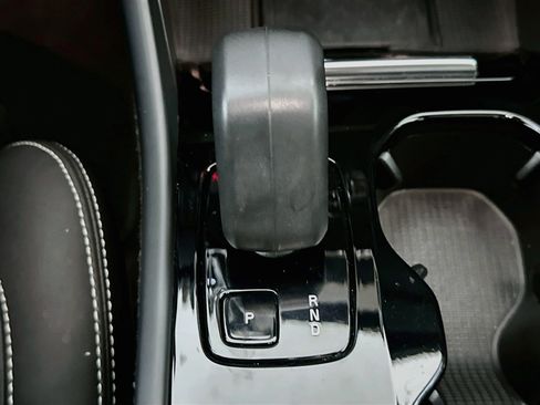 Used 2023 Volvo C40 P8 Recharge Plus AWD/4WD image 25