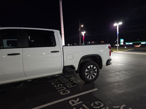 Certified 2025 Chevrolet Silverado 2500 Custom w/ Custom Value Package image 3