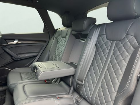 Used 2025 Audi SQ5 Premium Plus AWD/4WD image 44