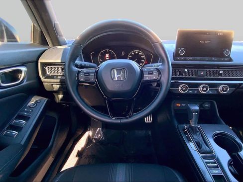 Used 2025 Honda Civic Sport image 5