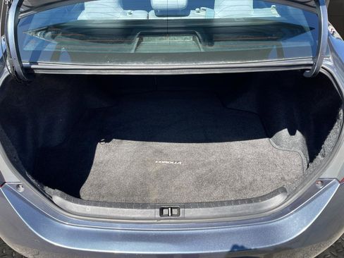 Used 2015 Toyota Corolla LE FWD image 20