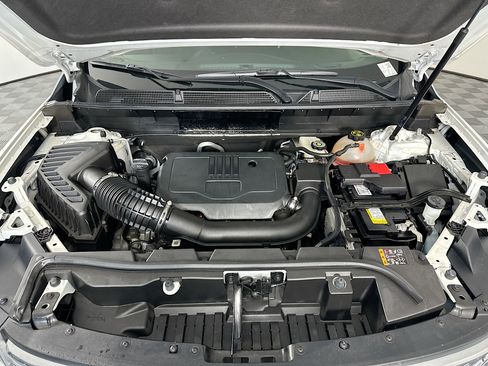 Used 2023 GMC Acadia SLE w/ Driver Convenience Package image 35