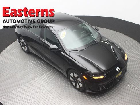Used 2024 Hyundai Ioniq 6 SE AWD/4WD image 3