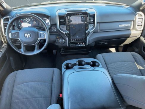 Used 2024 RAM 2500 Big Horn w/ Sport Appearance Package image 15