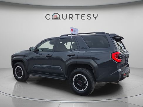 Certified 2026 Toyota 4Runner TRD Off-Road AWD/4WD image 4