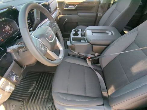 Certified 2024 GMC Sierra 1500 SLE image 11