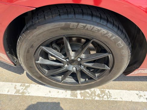 Used 2015 Chevrolet Camaro LS RWD image 31