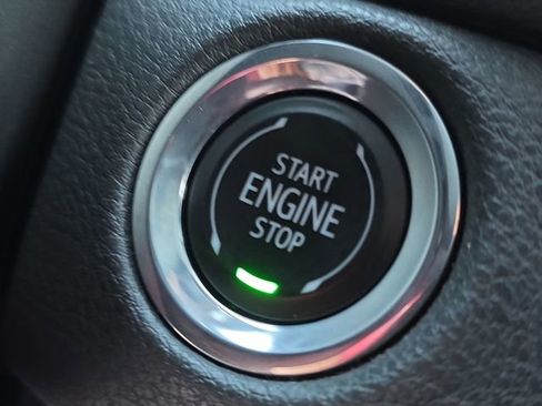 Certified 2024 Cadillac XT4 Premium Luxury image 16