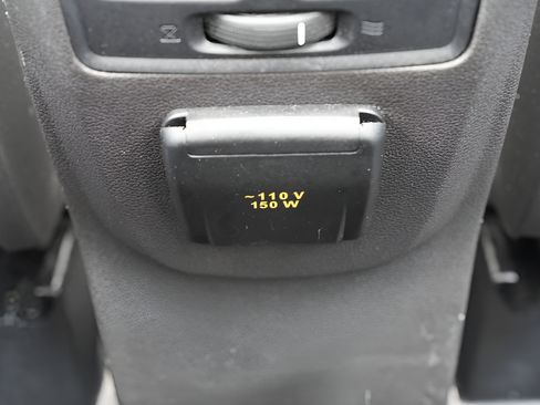Used 2017 Ford Escape Titanium w/ Canadian Touring Package AWD/4WD image 19