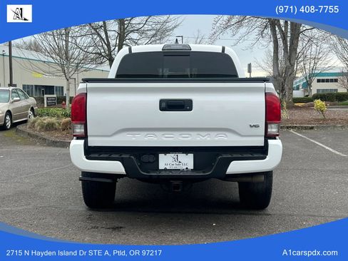 Used 2017 Toyota Tacoma TRD Sport w/ Tow Package (A/T) AWD/4WD image 7