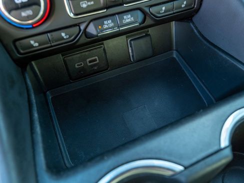 Used 2023 Chevrolet Suburban RST image 20