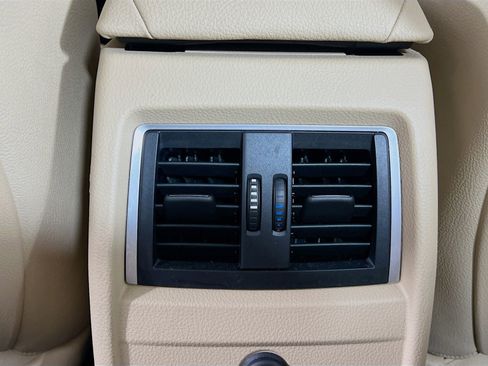Used 2017 BMW 330i Sedan RWD image 22