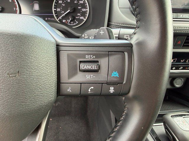 Used 2025 Nissan Rogue SV AWD/4WD image 15