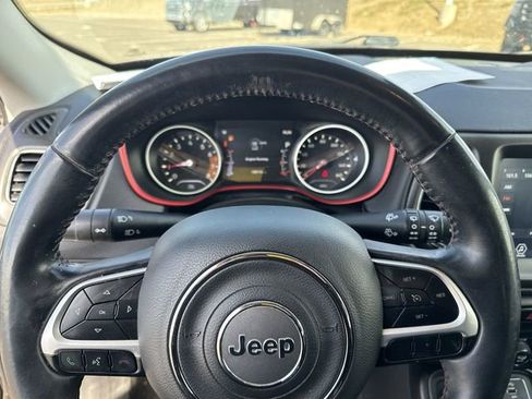 Used 2017 Jeep Compass Trailhawk image 12