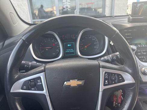 Used 2017 Chevrolet Equinox LT w/ Midnight Edition image 8