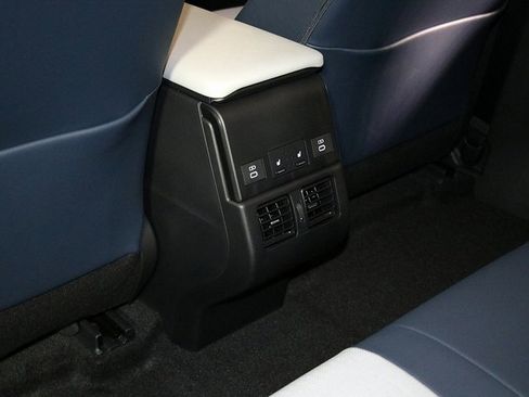 Used 2023 Subaru Solterra AWD image 30